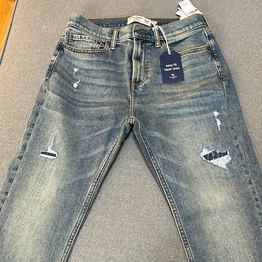 Abercrombie Kids Boys Easy Fit Taper Jeans size 15/16